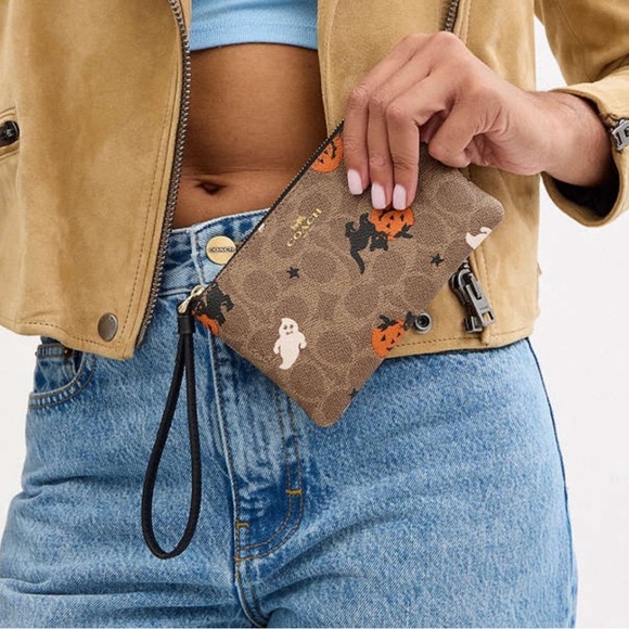 Coach Corner Zip Wristlet In Signature Canvas With Halloween Print - Picture 4 of 6